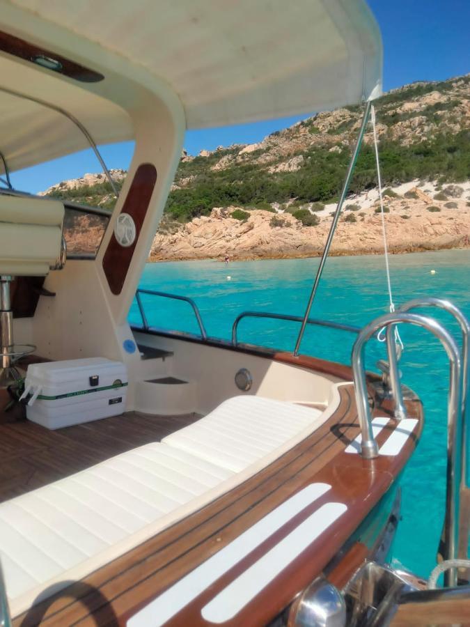 Hotel Night On Board à La Maddalena  Extérieur photo
