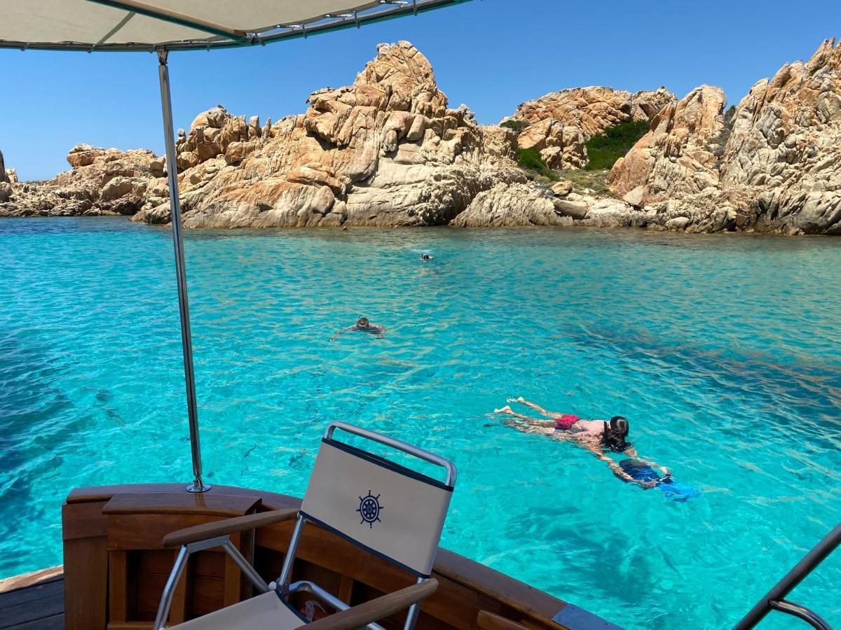 Hotel Night On Board à La Maddalena  Extérieur photo